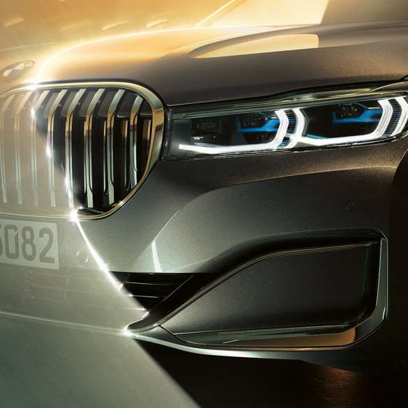 BMW 7 Series Sedan kidney grille and laserlight BMW 7 Series Sedan: close-up of front with big kidney grille and laserlight