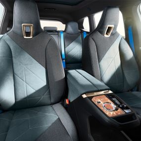 BMW iX rear seats Loft Stonegrey BMW iX i20 rear seats Loft Stonegrey