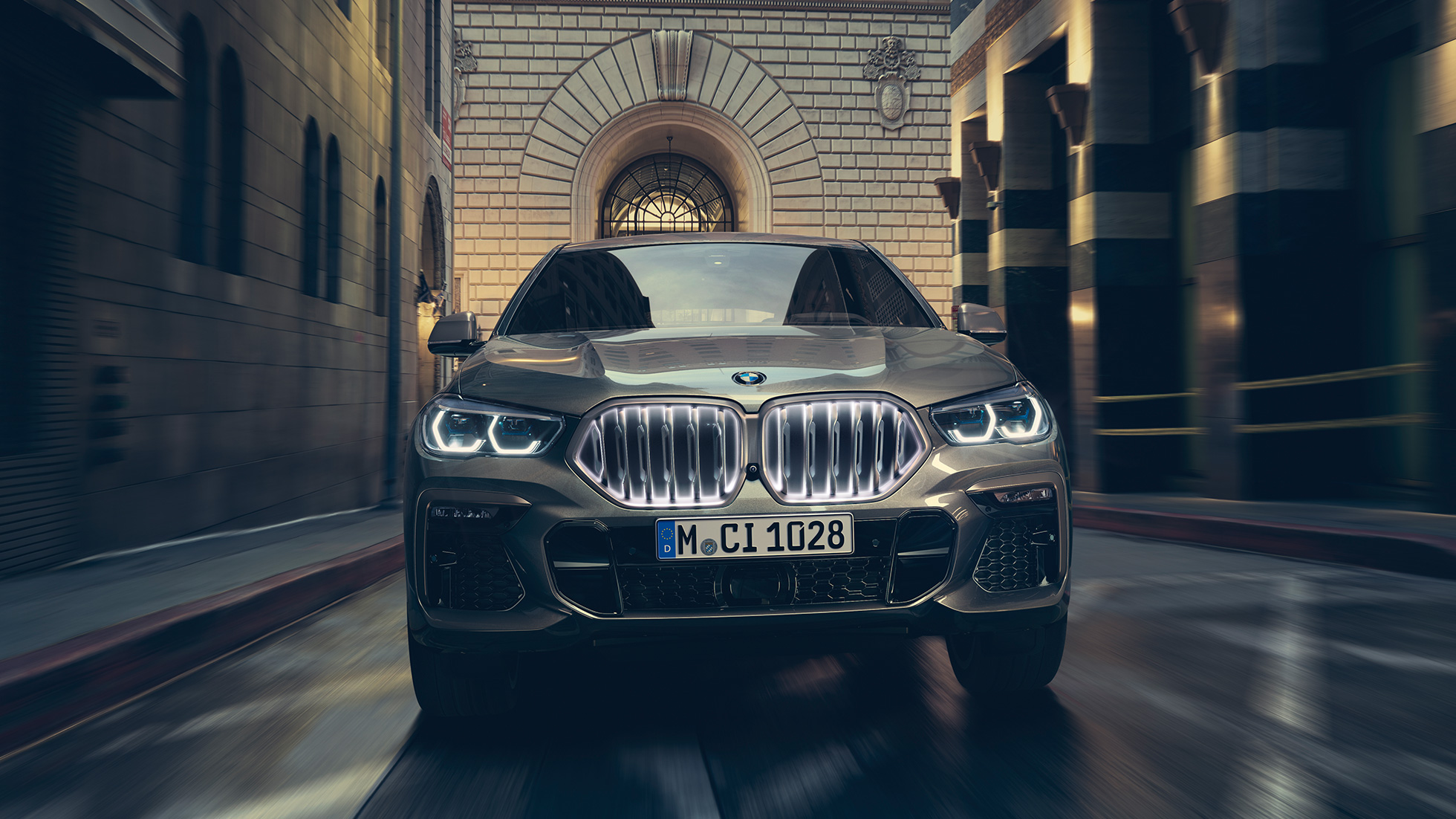 BMW X6 M50d with M TwinPower Turbo 6-cylinder diesel engine BMW X6 M50d with M TwinPower Turbo 6-cylinder diesel engine G06 Manhattan metallic front view