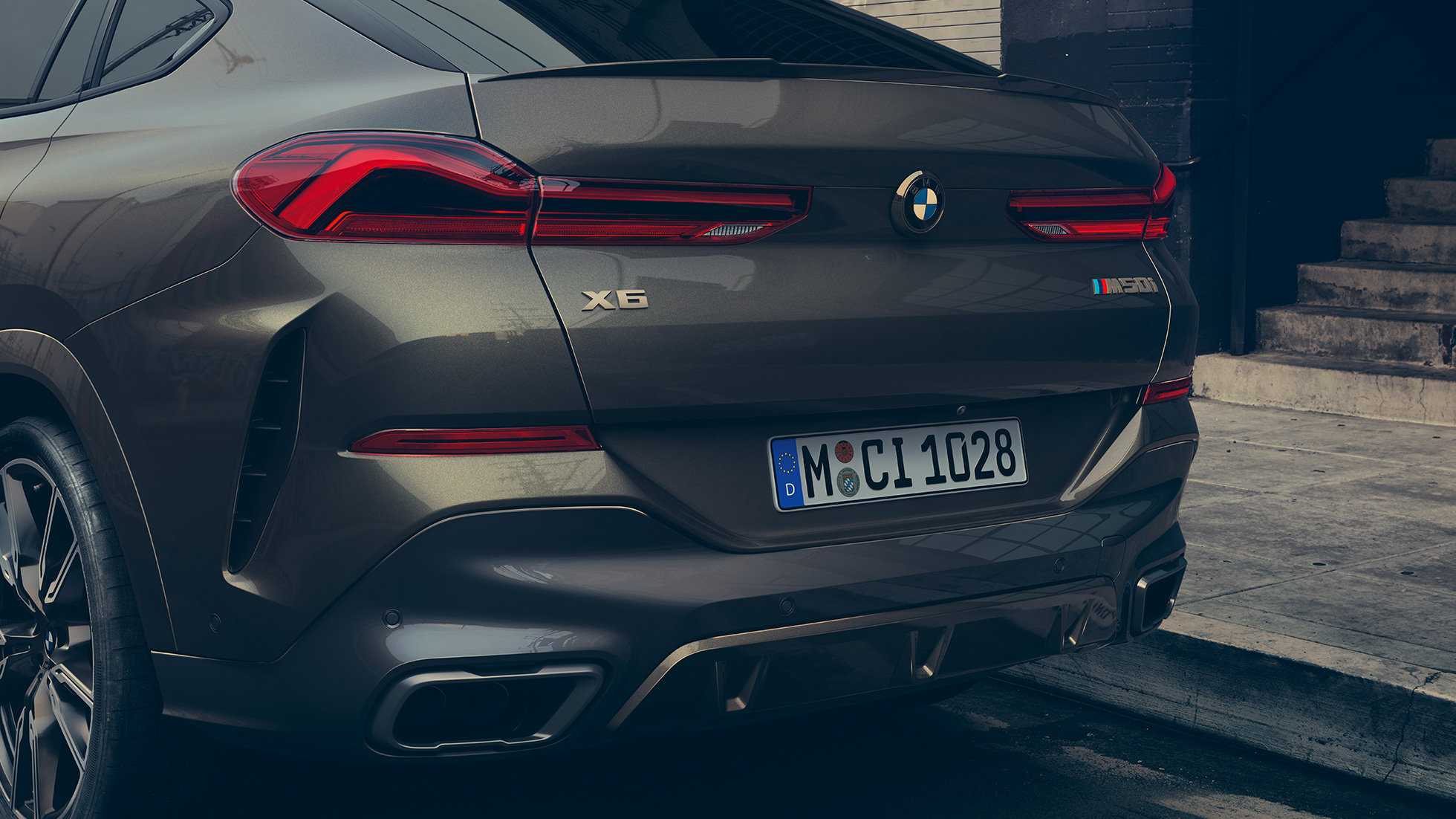 BMW X6 M50i rear view Close-up of the BMW X6 M50i rear