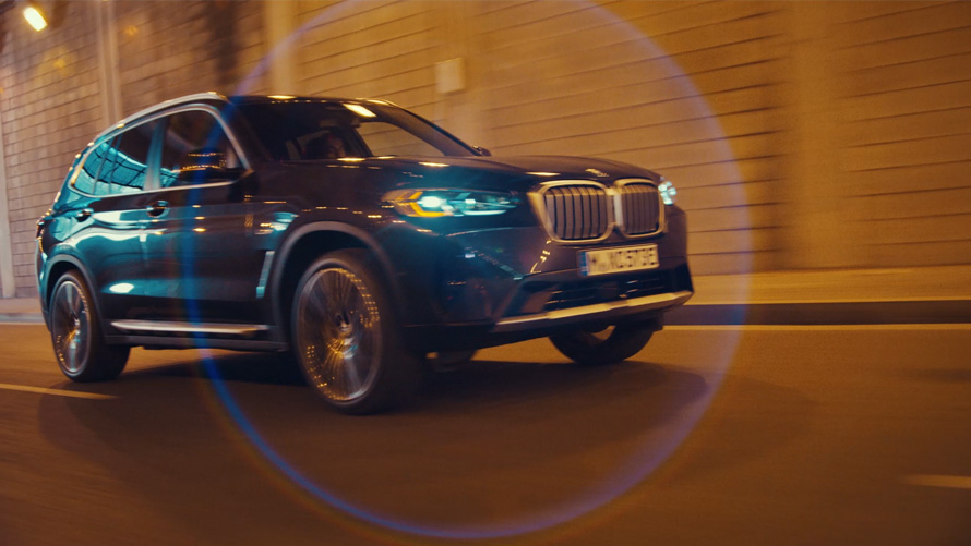 BMW X3 G01 driving dynamics Sophisto Grey 2021 BMW X3 G01 driving dynamics three-quarter front view Sophisto Grey 2021