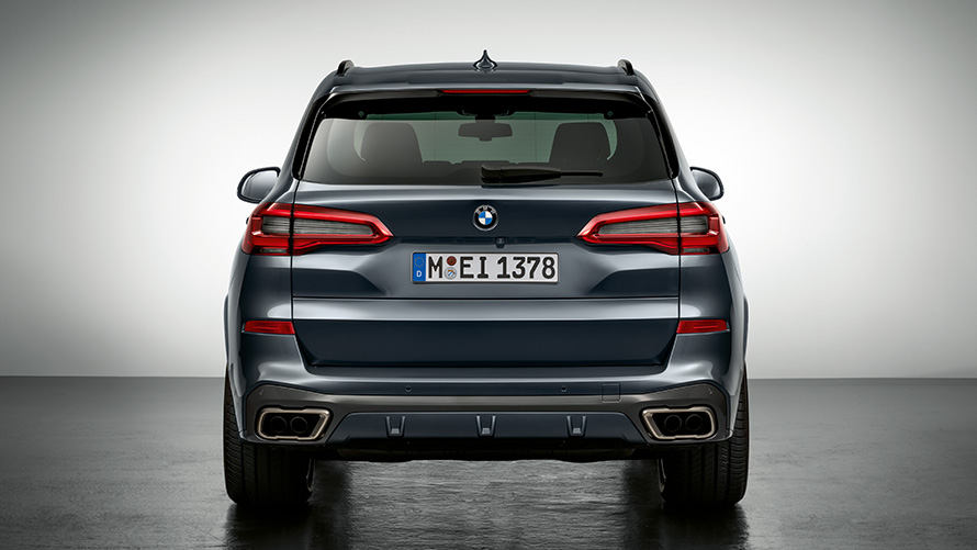 BMW security vehicles discretion and anonymity of security measures rear view BMW security vehicles discretion and anonymity of security measures rear view
